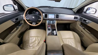 Jaguar XF