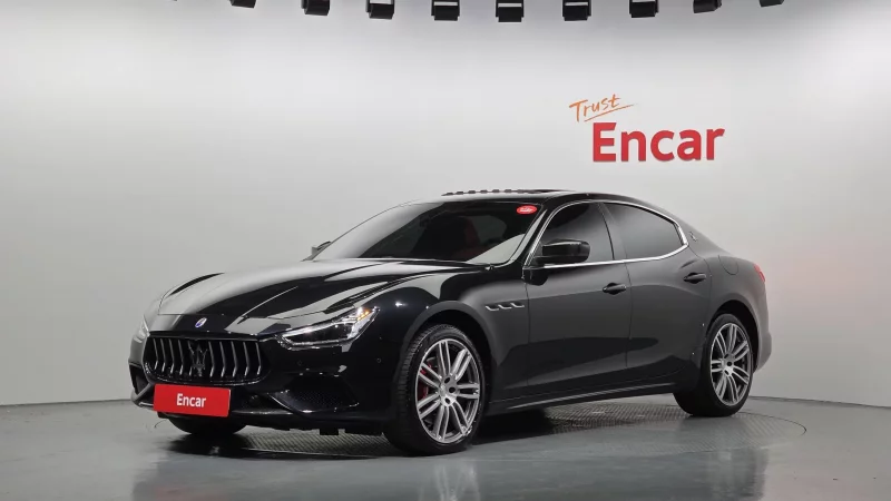 Maserati GHIBLI