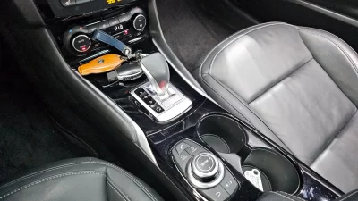 Infiniti Q30