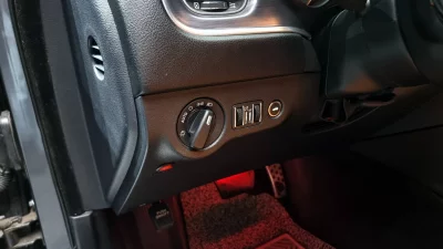 Dodge CHARGER