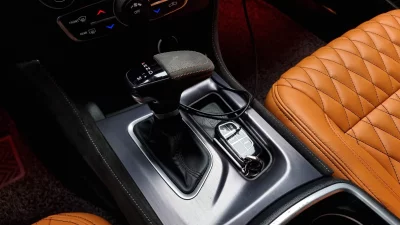 Dodge CHARGER