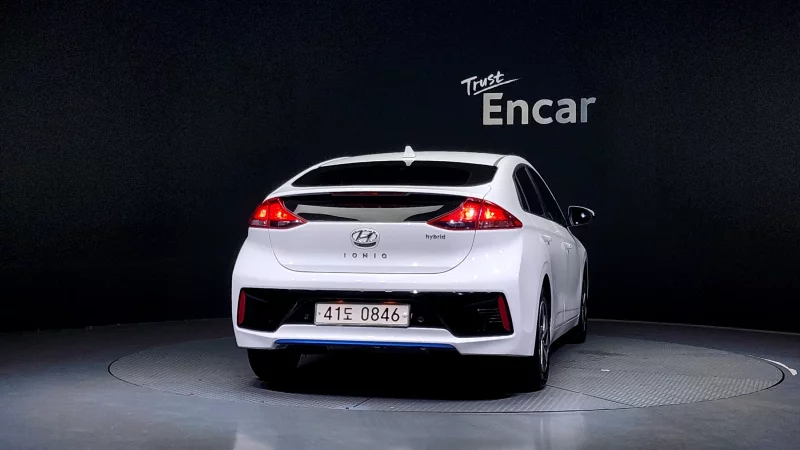 Hyundai Ioniq