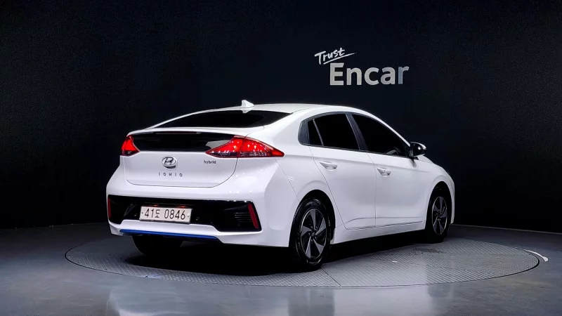 Hyundai Ioniq
