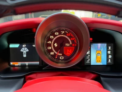 Ferrari F8