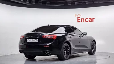 Maserati GHIBLI