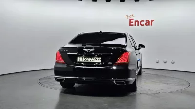 Genesis EQ900