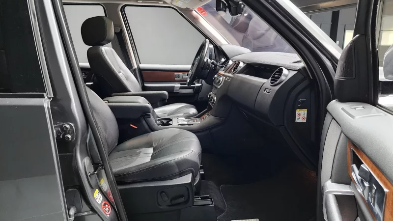 Land Rover DISCOVERY