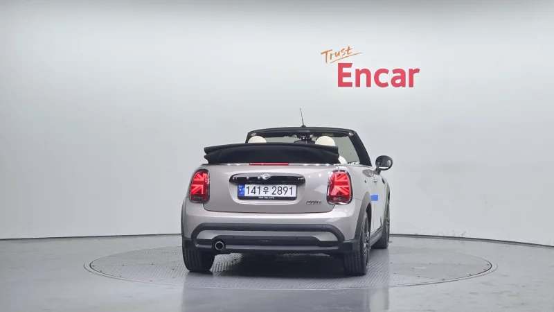 MINI Cooper Convertible