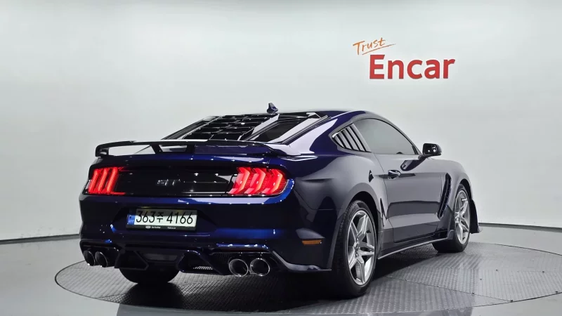 Ford MUSTANG