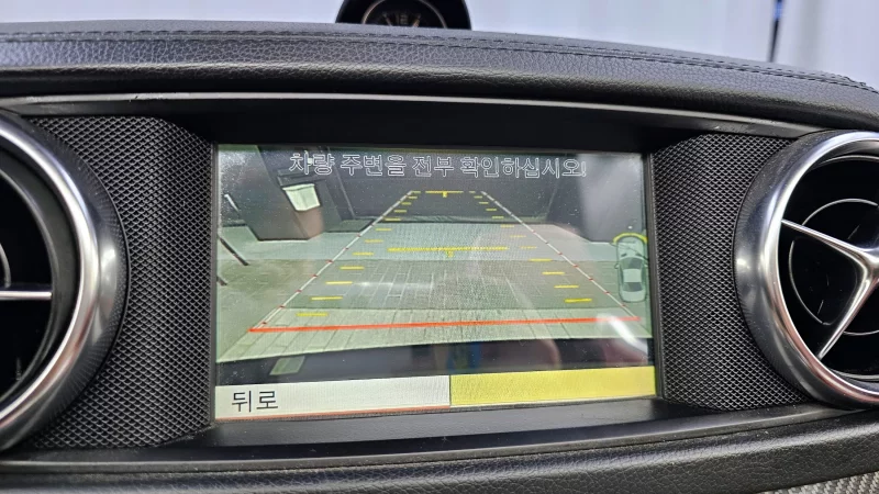 Mercedes-Benz SL-Class