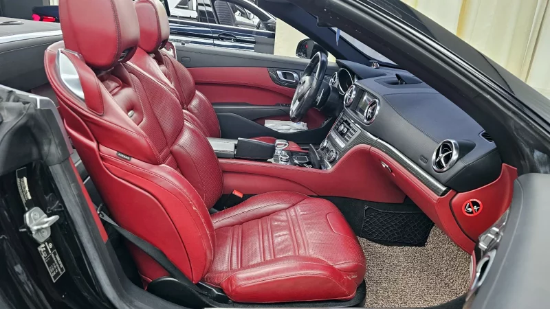 Mercedes-Benz SL-Class