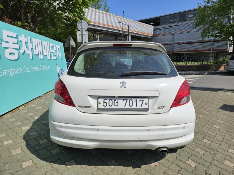 Peugeot 207