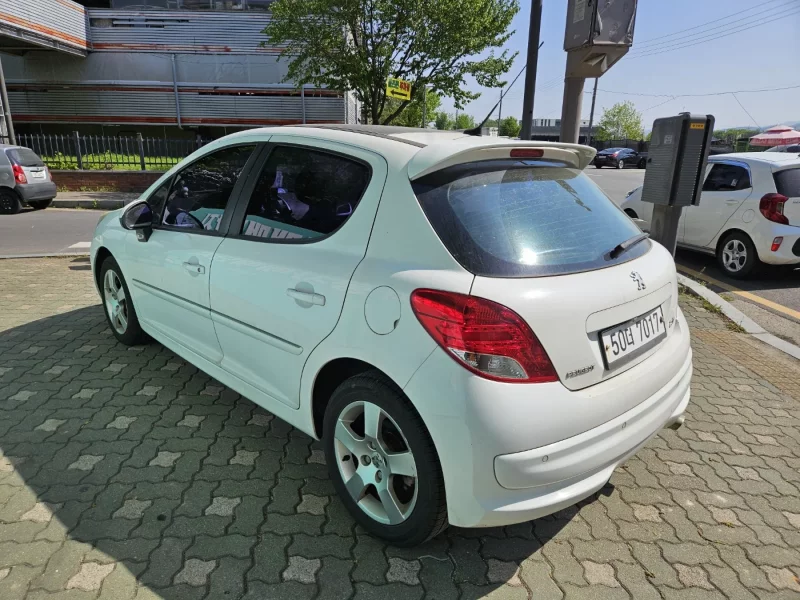 Peugeot 207