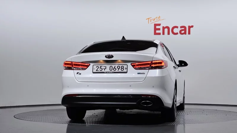 Kia K5