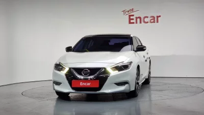Nissan MAXIMA
