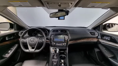 Nissan MAXIMA