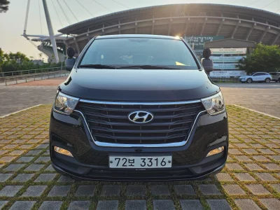 Hyundai Starex