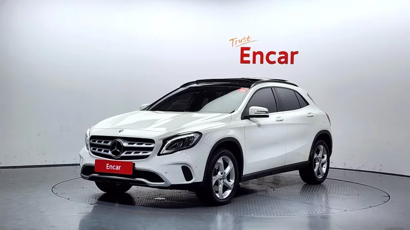 Mercedes-Benz GLA-Class