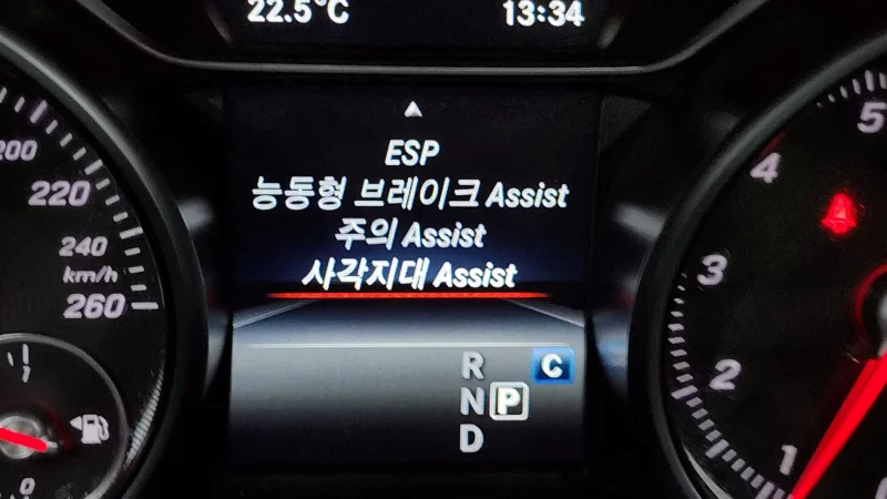 Mercedes-Benz GLA-Class