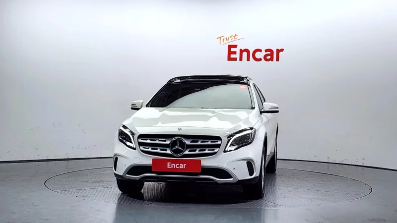 Mercedes-Benz GLA-Class