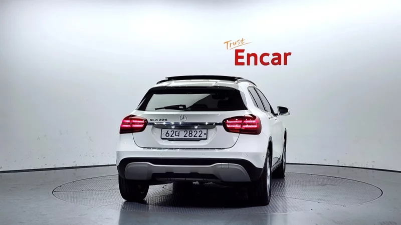 Mercedes-Benz GLA-Class