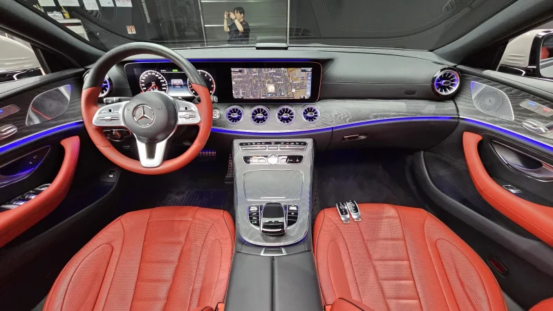 Mercedes-Benz CLS-Class