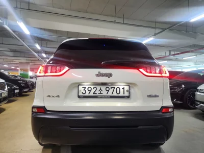 Jeep CHEROKEE