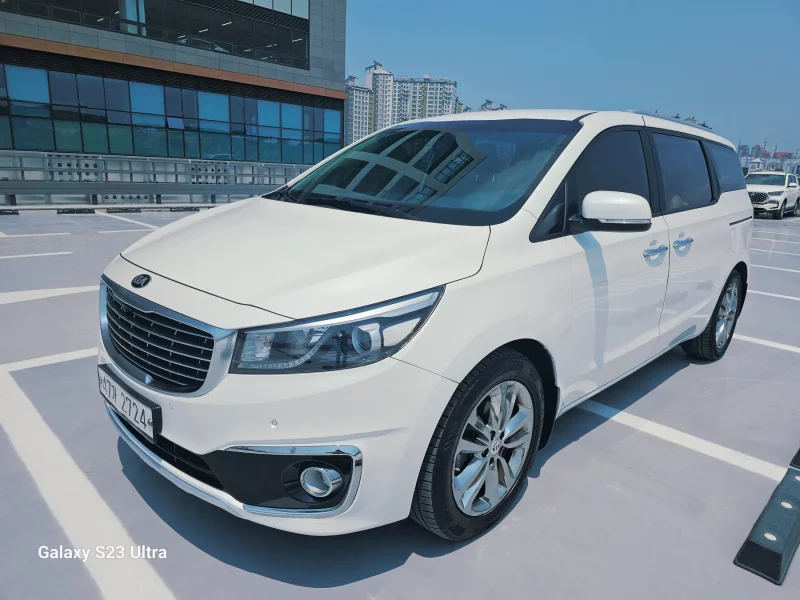 Kia Carnival