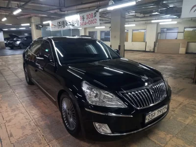Hyundai Equus