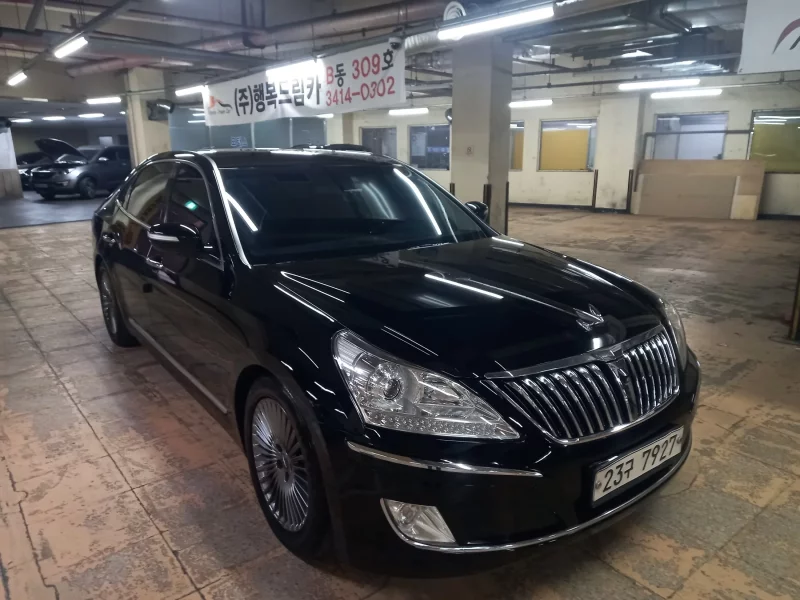 Hyundai Equus