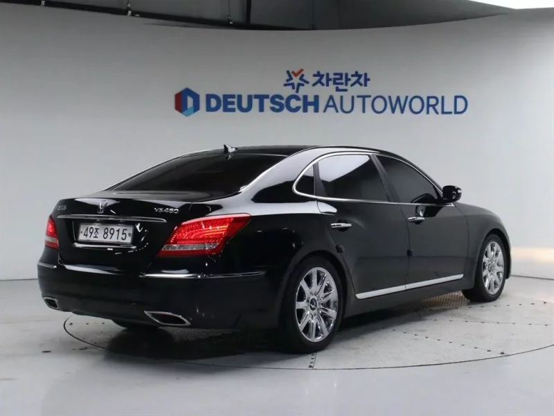 Hyundai Equus