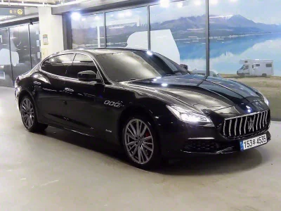 Maserati QUATTROPORTE