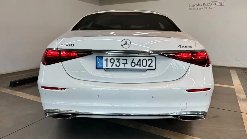 Mercedes-Benz S-Class