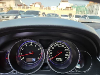 Infiniti M