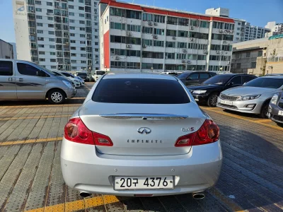 Infiniti G