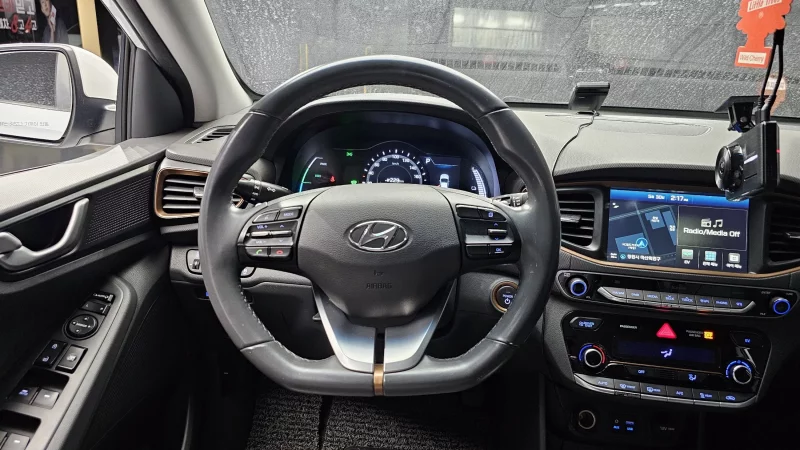 Hyundai Ioniq