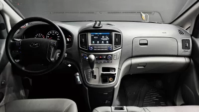 Hyundai Starex