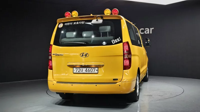 Hyundai Starex