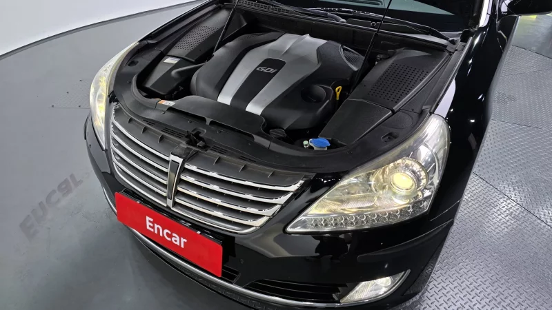 Hyundai Equus