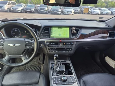 Hyundai Genesis