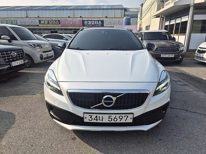Volvo V40