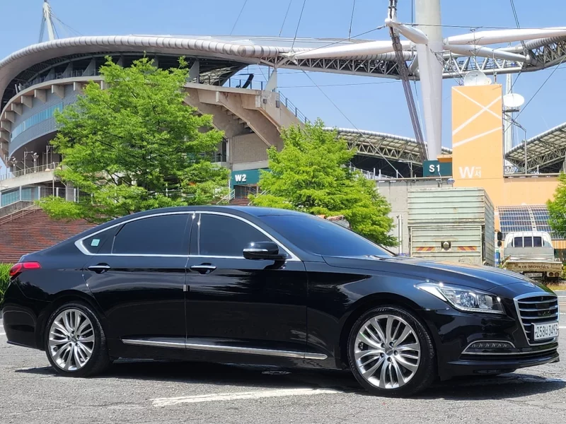 Hyundai Genesis