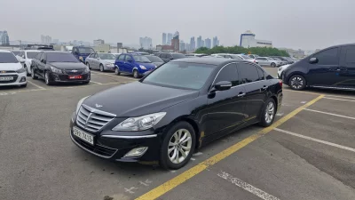 Hyundai Genesis