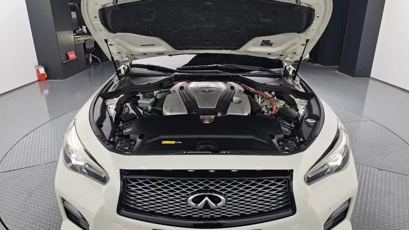 Infiniti Q50