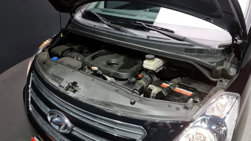 Hyundai Starex