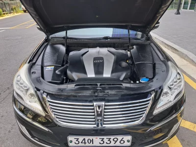 Hyundai Equus