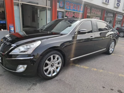 Hyundai Equus