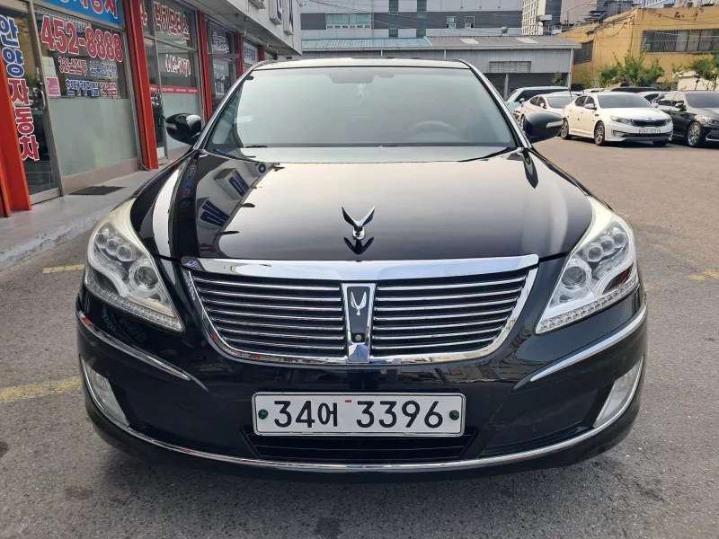 Hyundai Equus