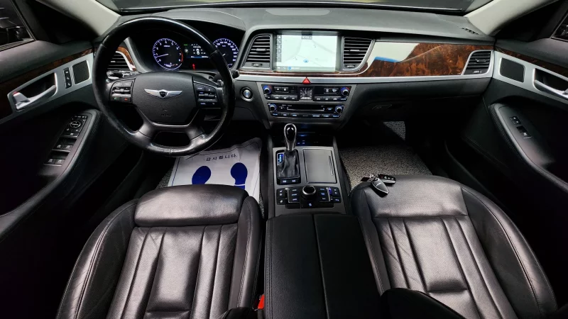 Hyundai Genesis