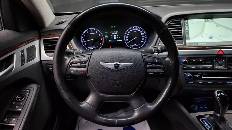 Hyundai Genesis
